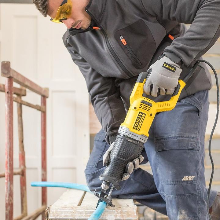 Produktbild Stanley Säbelsäge 900 W