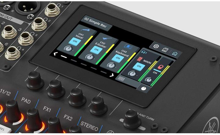 Actual product image Yamaha Mischpult MGX12V