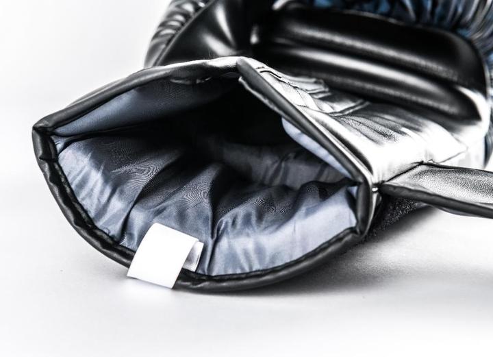 Image du produit UFC Octagon Camo Boxing Gloves (16 OZ)