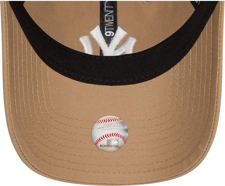 Actual product image New Era 9Twenty Casual Cap - New York Yankees Camel