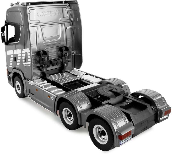 Image du produit Amewi Scania 770 S Zugmaschine 6x4 1:18 RTR silber (RTR Prêt à fonctionner)