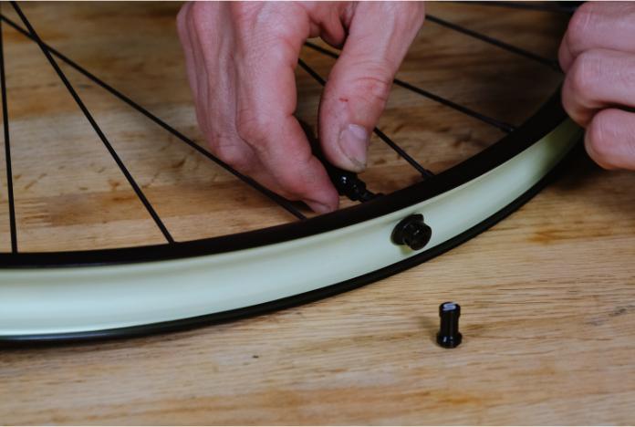 Produktbild Notubes Exo-Core Tubeless Ventile, Regular, schwarz