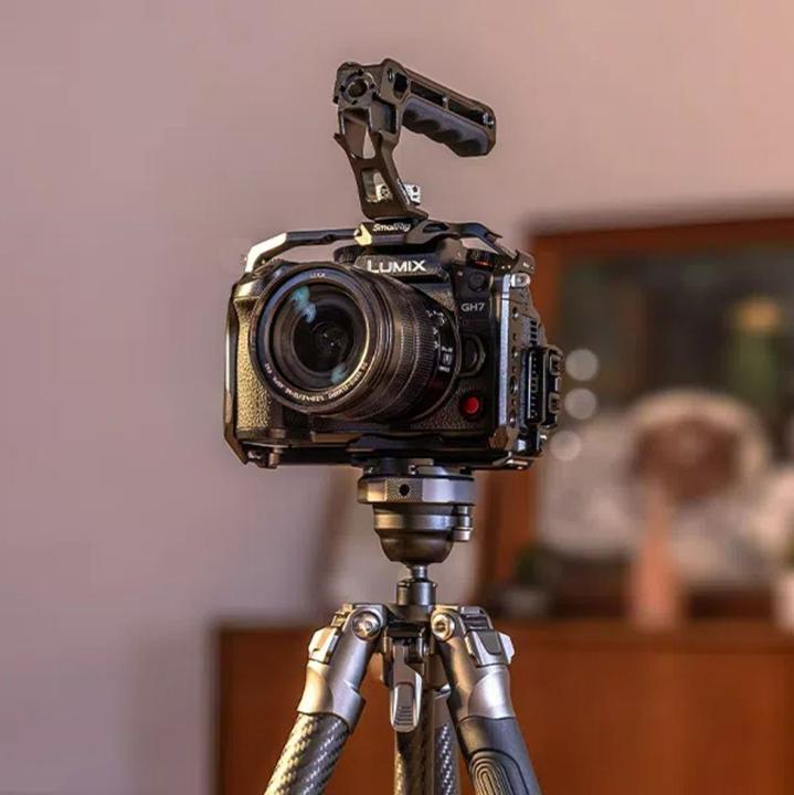 Produktbild SmallRig HawkLock Quick Release Cage for Panasonic LUMIX GH7 / GH6 4824 (Cage)