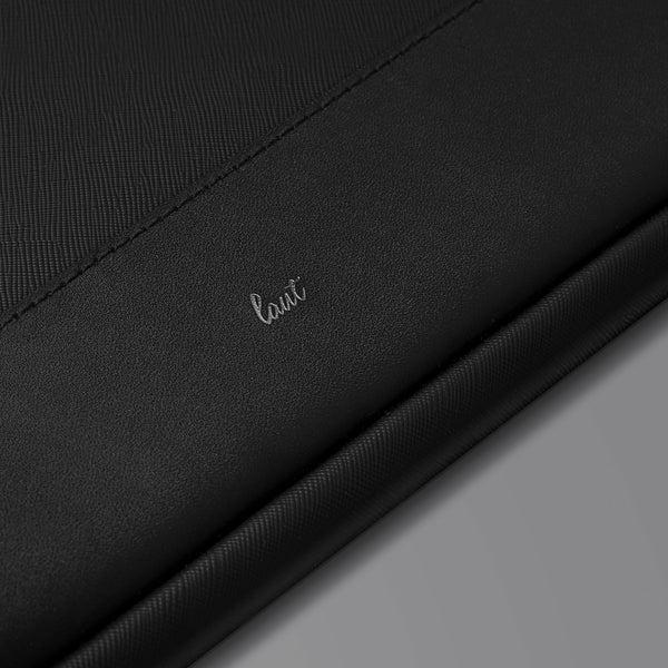 Actual product image Laut Inflight Apple MacBook Pro 2019 40.60cm (16") black (16", Apple)