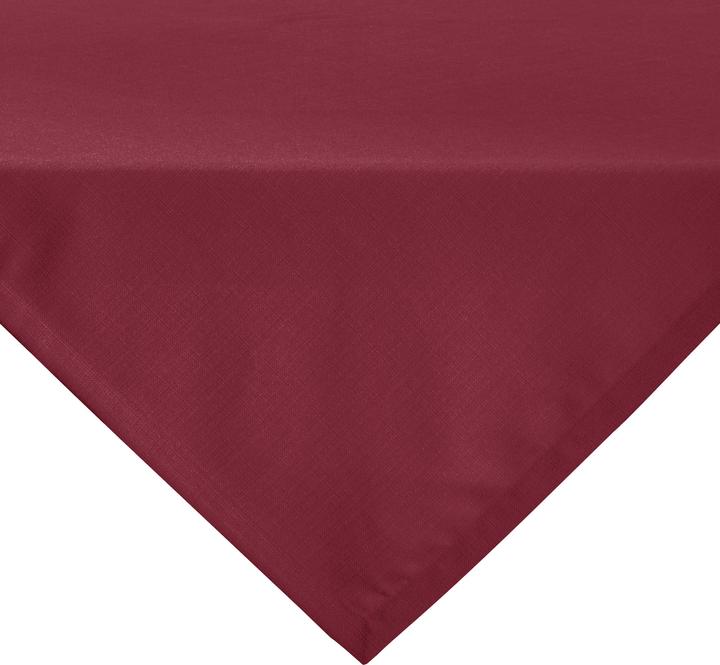 Wine red