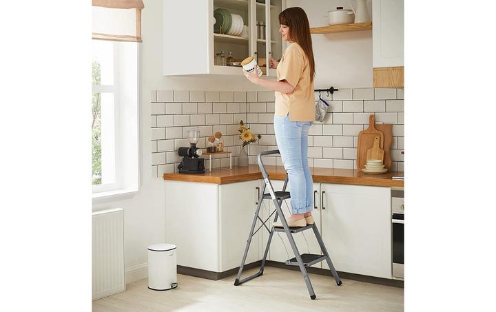 Actual product image Songmics Fold (Stepladder, 46.50 cm)
