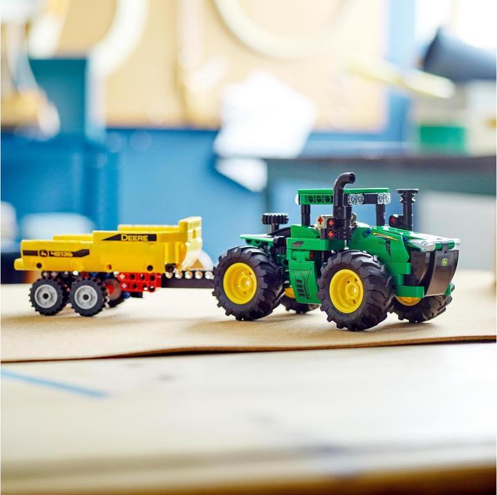 Produktbild LEGO John Deere 9620R 4WD Tractor (42136, LEGO Technic)