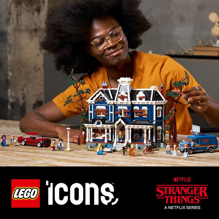 Actual product image LEGO Stranger Things: The Creel House (11370, LEGO Icons)