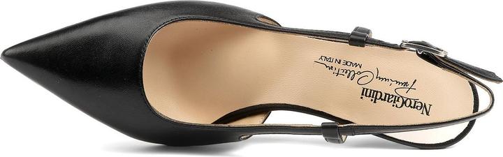 Actual product image Nero Giardini Alek (39)