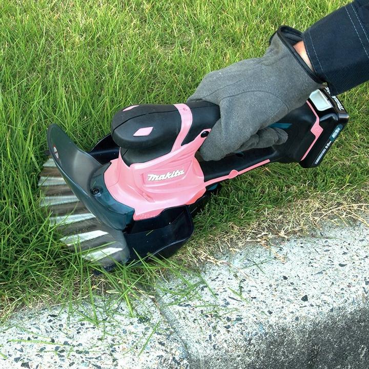 Actual product image Makita NOŻYCE DO TRAWY I ŻYW.12V UM600DSAP 1x2,0Ah RÓŻOWE (Rechargeable battery operated)