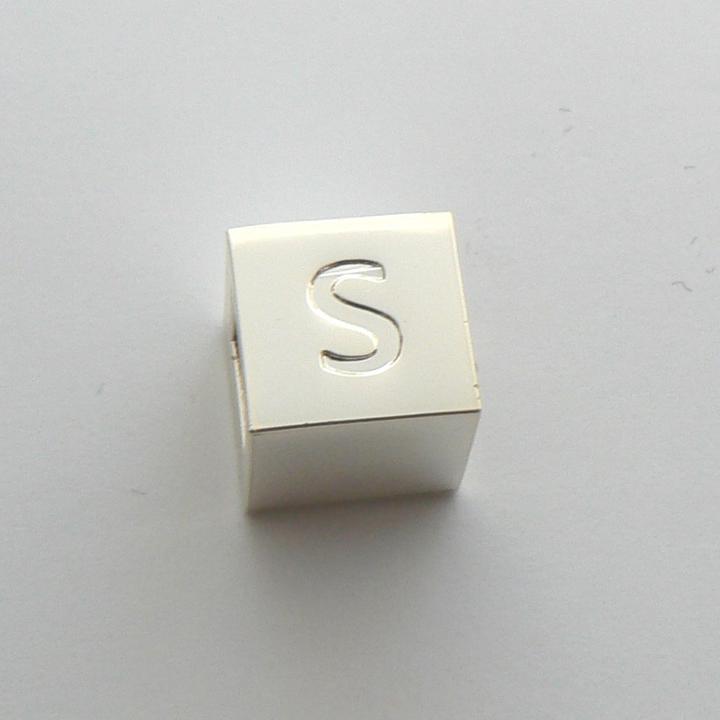 Actual product image MGA Na