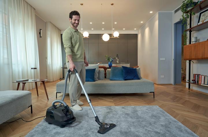 Actual product image Hoover HE210P 011