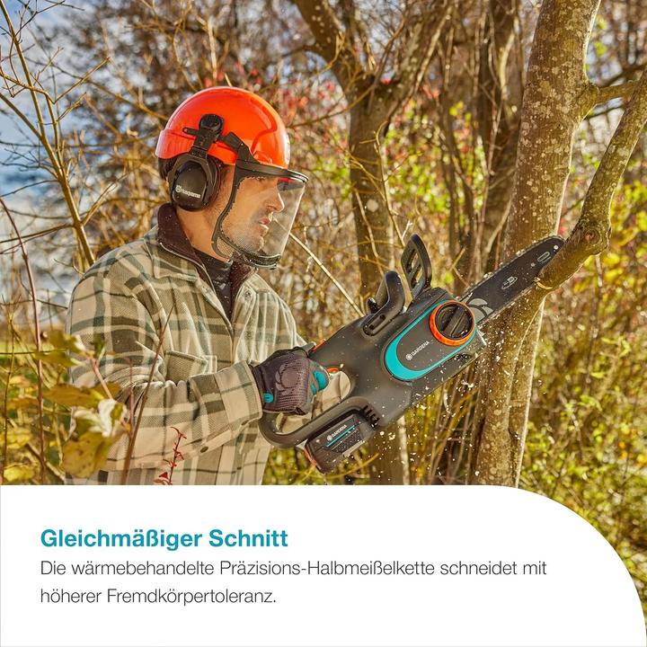 Image du produit Gardena Akku-Kettensäge PowerSaw 250/18V P4A Ready-T-U Set (Tronçonneuse à batterie)