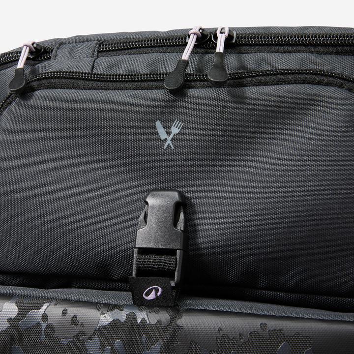 Actual product image Corength Sporttasche Krafttraining Crosstraining mit Isolierfach 50 l - schwarz (50 l)