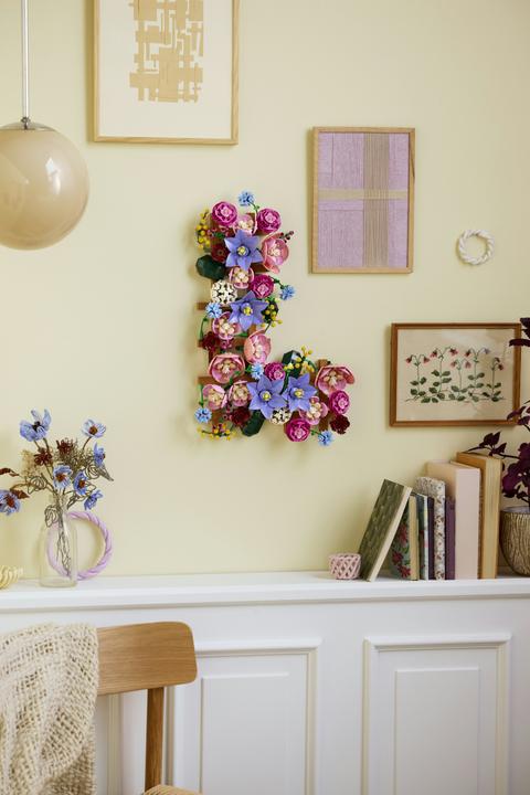 Actual product image LEGO Blumen an der Wand (LEGO Botanicals)