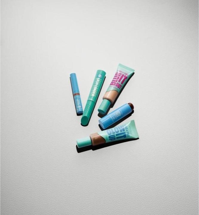 Actual product image Rimmel London Kind & Free Blur It Out Mattifying Skin Tint (163 Golden Vanilla)