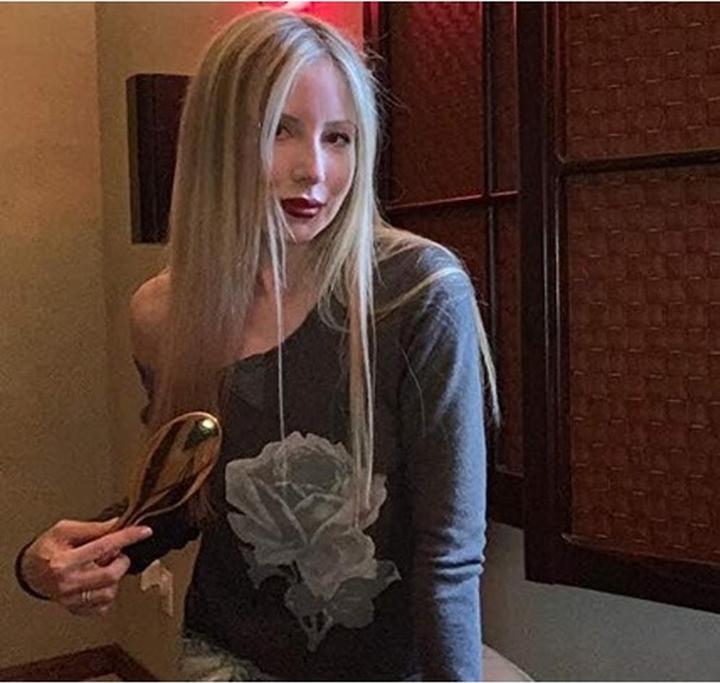 Produktbild Jäneke Haarbürste Verchromter Körper Verchromte Borsten Schwarzer Gummi 84g