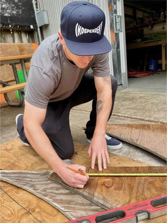 Produktbild Independent Span Embroidered Snapback Cap