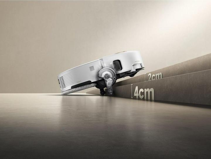 Actual product image Mova V50 Ultra (24000 Pa, Wiping pads (rotating))