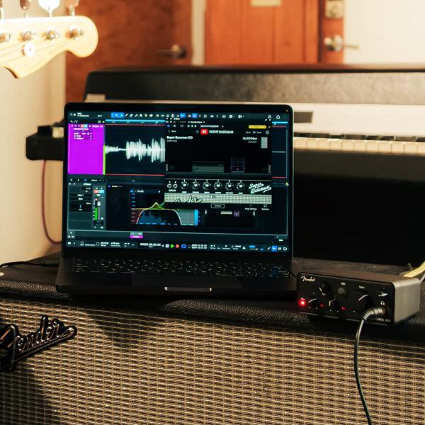 Actual product image Fender AudioBox Go