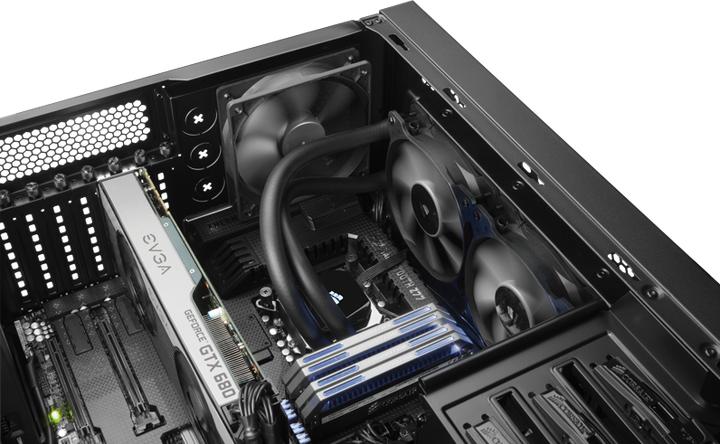 Actual product image Corsair Carbide 330R Blackout Edition (ATX, E-ATX, mATX, Mini-ITX)