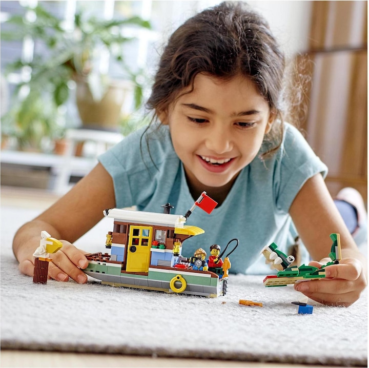 Actual product image LEGO Houseboat (31093, LEGO Creator 3-in-1)