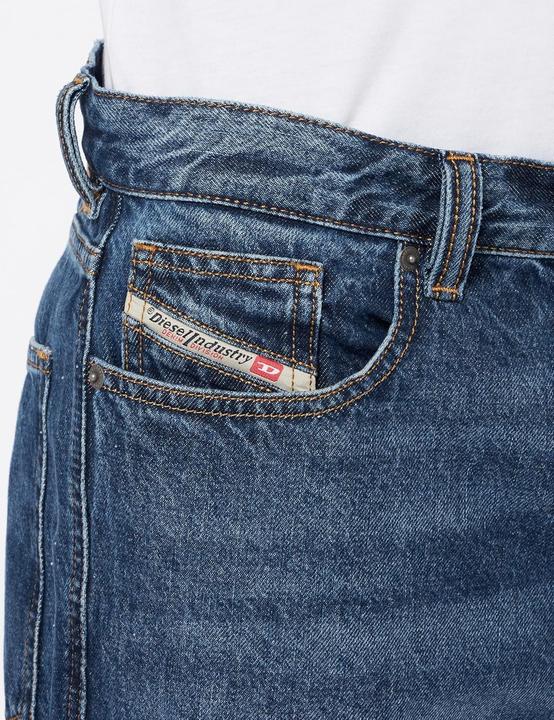 Actual product image Diesel D-Maks L.34 Broek (W31/L34)