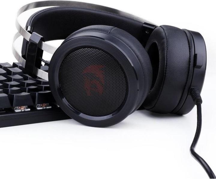 Actual product image Redragon : Scylla H901 Wired Gaming Headset /Headset (Cable)