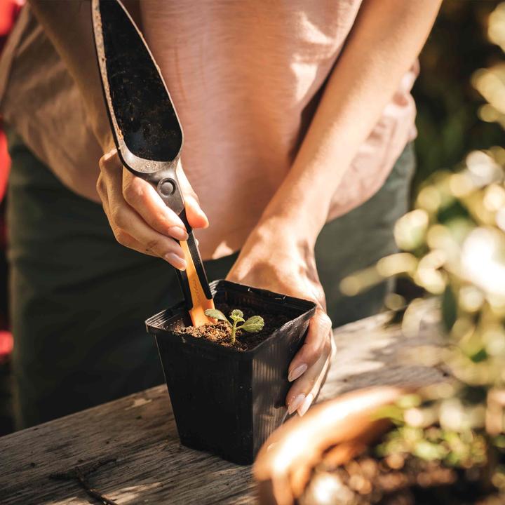 Actual product image Fiskars Solid Seed Plant Trowel