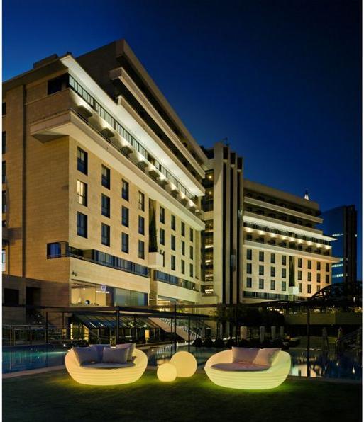 Produktbild Newgarden BULY 60 LED Solar Terrassenleuchte Licht-Kugel 50cm + Akku Innen & Aussen IP65 (600 lm, IP65)