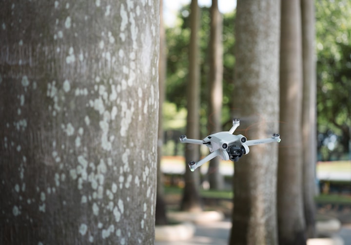 Produktbild DJI Mini 3 Pro mit RC Controller (34 min, 249 g, 48 Mpx)