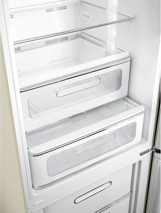 Image du produit Smeg Style rétro FAB32RCR5 (331 l)