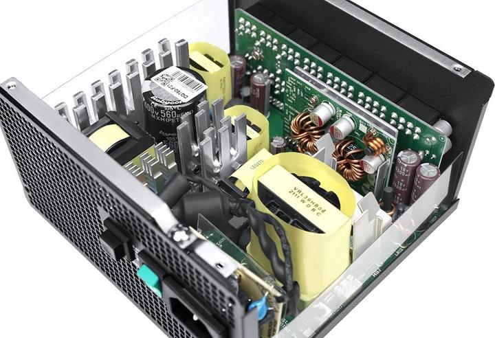 Produktbild Deepcool PQ750M ATX12V V2.4, 750 W, 80 PLUS Gold Certified (750 W)