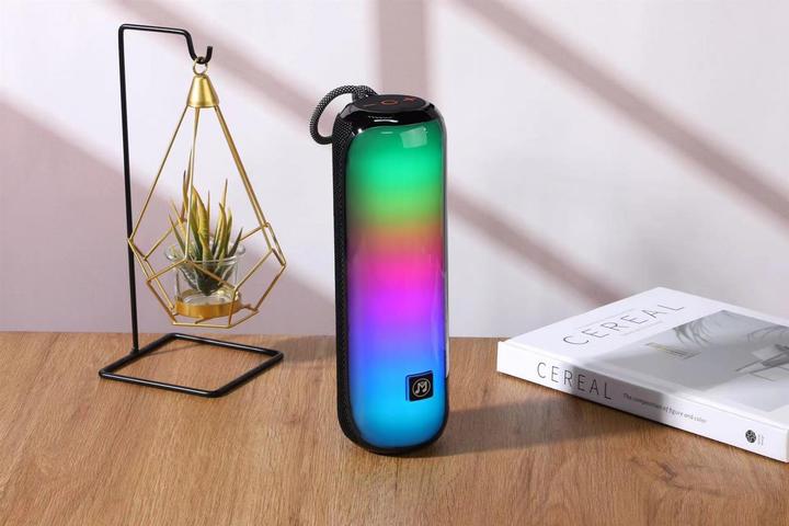 Produktbild Technaxx MusicMan Portable Bluetooth Speaker with RGB Disco Lights, FM Radio, USB & MicroSD Playback, 1800mAh (4 h)