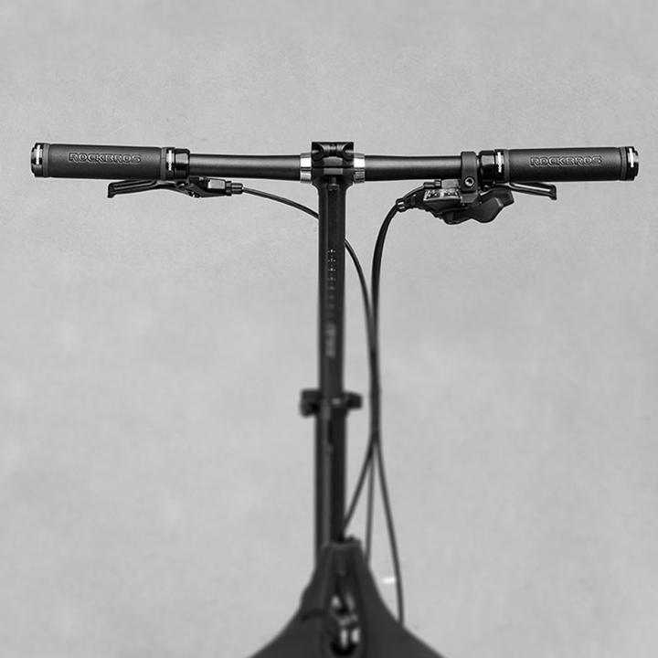 Actual product image Rockbros 40210003001 microfibre bicycle handlebar grips - black