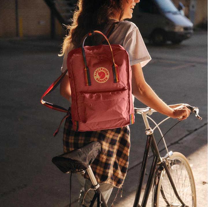 Produktbild Fjällräven Kånken Rainbow 16L (16 l)