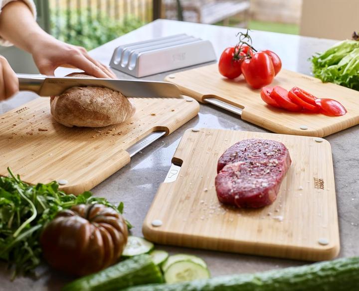 Actual product image Joseph Joseph 3er Set Nest Boards Schneidbrett mit Halterung