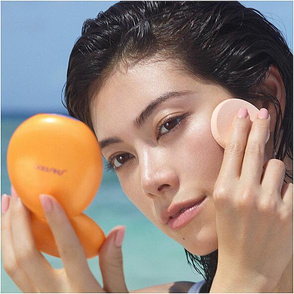 Produktbild Shiseido Tanning Compact Foundation (Bronze)