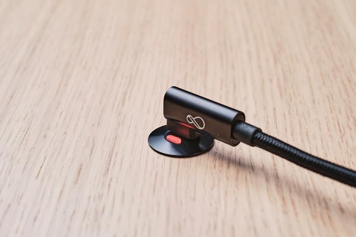 Actual product image Ochno Socket with RGB Button - USB-C outlet w. locking screw 1m cable in Black (1 m, USB 3.2 Gen 2)