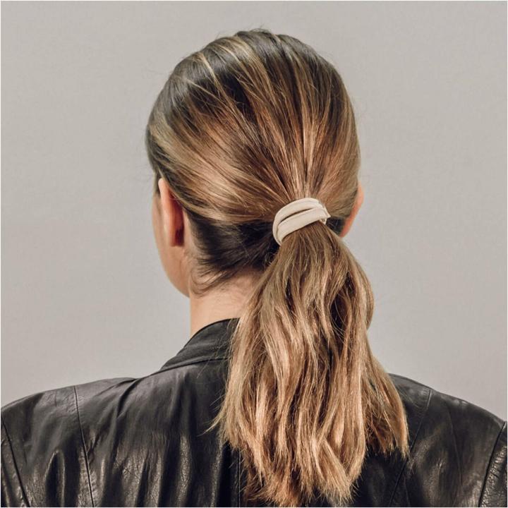 Immagine prodotto Corinne Mondo - Banda di pelle corta e stretta pieghevole crema (Elastico per capelli)