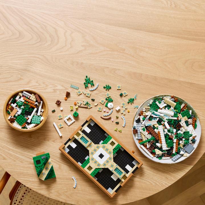 Image du produit LEGO Springbrunnen Garten (10359, LEGO Icons)