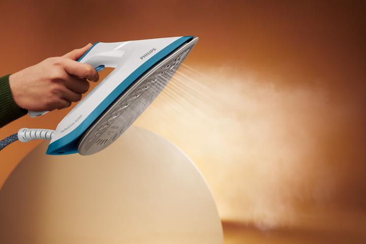 Actual product image Philips PSG6022/20 iron (2400 W, 500 g/min)