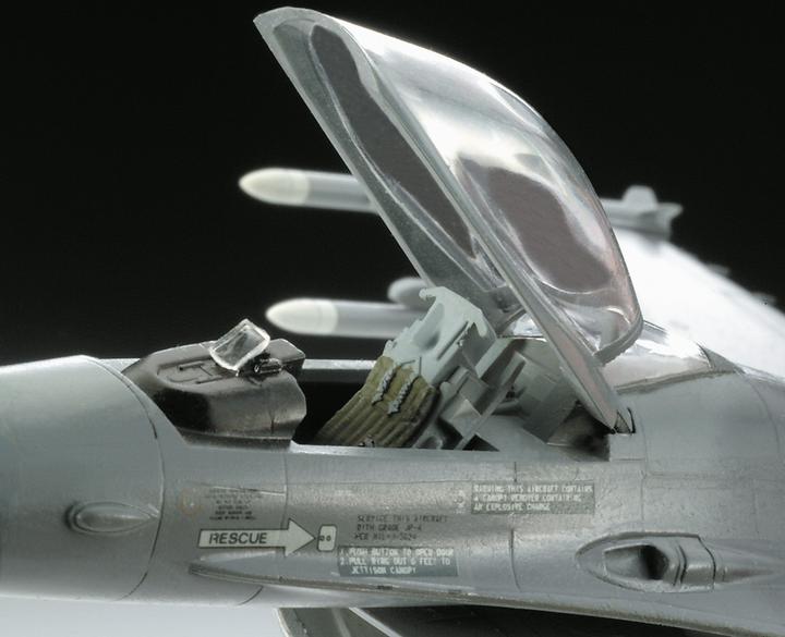 Produktbild Revell US Air Force 75th Anniversary