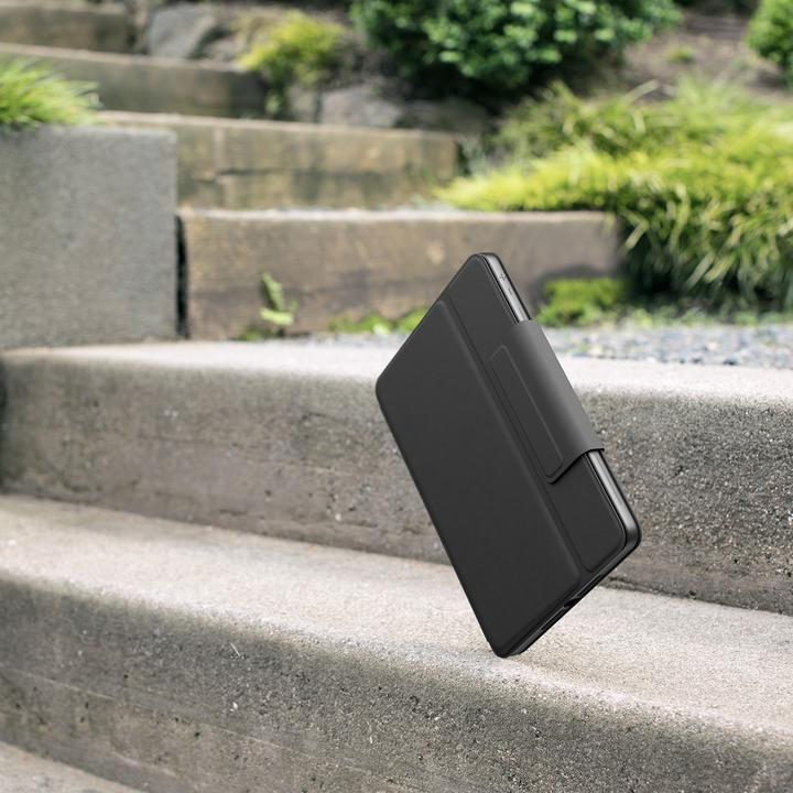 Actual product image Logitech Rugged Folio (FR, iPad 2019 (7th gene), iPad 2020 (8. Gen), iPad 2021 (9th Gen))
