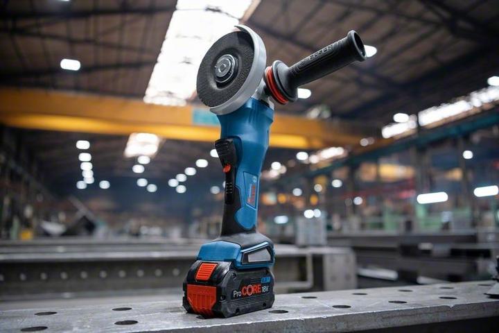 Produktbild Bosch Professional GWS 18V-15 P (solo,L) (125 mm)