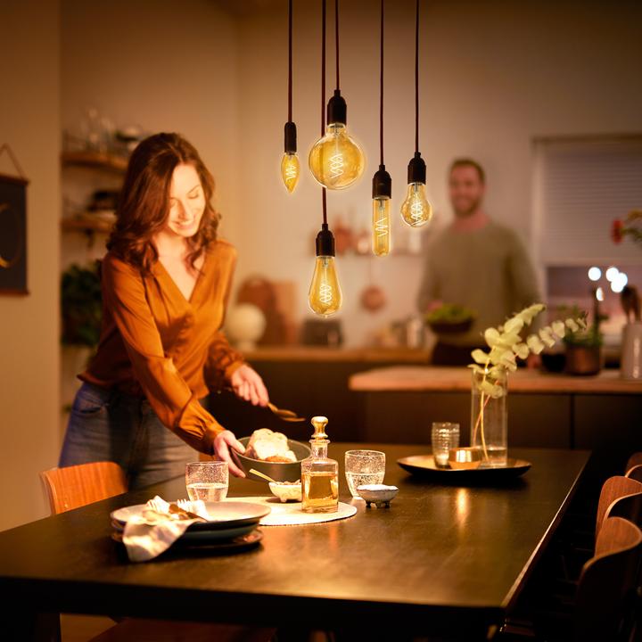 Produktbild Philips Amber (E14, 3 W, 250 lm, 1 x, G)