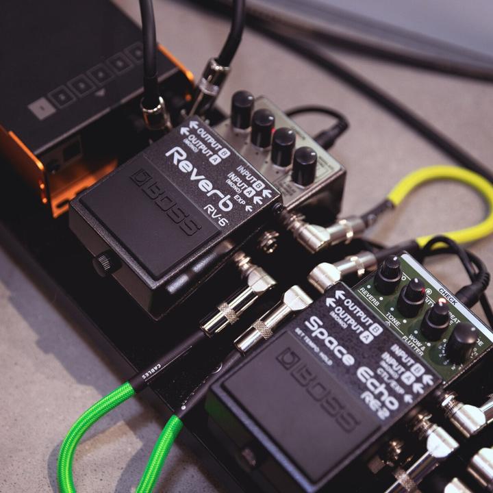 Produktbild Adam Hall 4 STAR IRR 0060 NEO SET - Pedalboard Patchkabel | 4er Set ® Winkelklinke TS | 0,6 m (0.60 m)