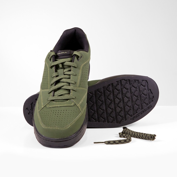 Actual product image Endura Hummvee Flat Pedal Shoe (45)