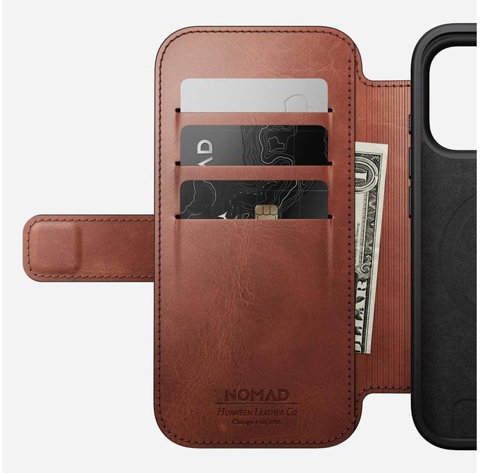 Actual product image Nomad Horween Leather Folio (Apple iPhone 17 Pro)
