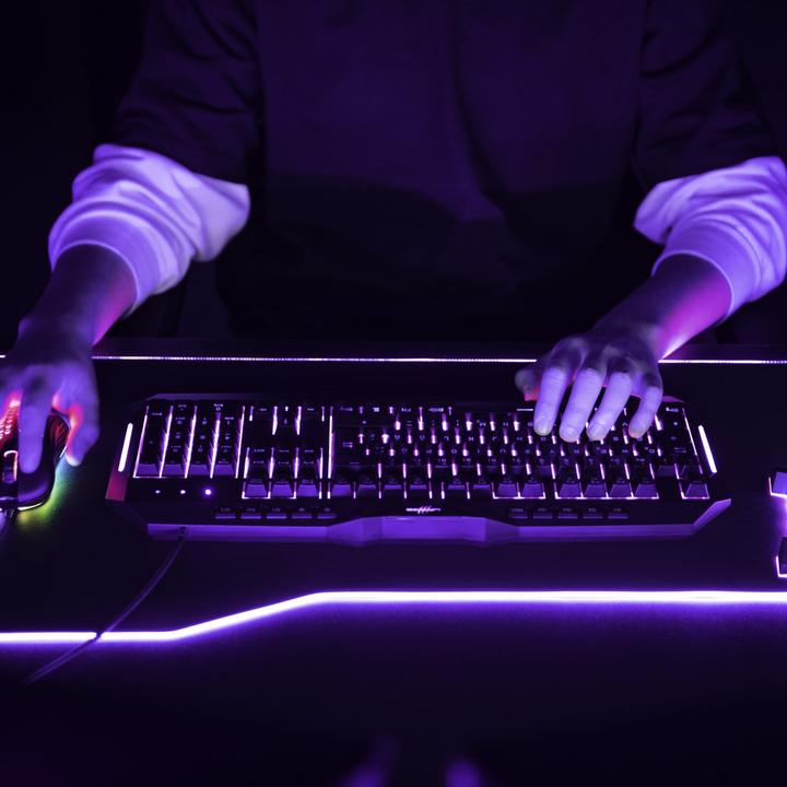 Actual product image Hama uRage Keyboard Keyboard "Exodus 700 Semi-Mechanical" (DE, Cable)